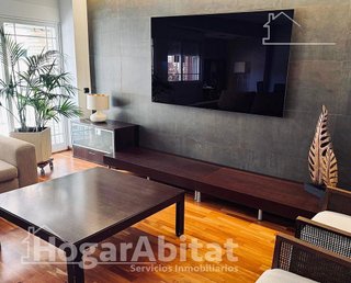 Piso en venta en Avda. de Abril. - 9 de octubre en Sagunto