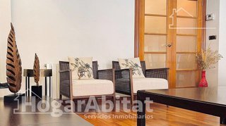 Piso en venta en Avda. de Abril. - 9 de octubre en Sagunto