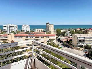 Piso en venta en La Carihuela en Torremolinos