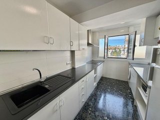 Piso en venta en La Carihuela en Torremolinos