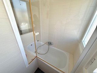 Piso en venta en La Carihuela en Torremolinos