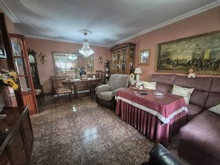 Chalet en venta en Montequinto en Dos Hermanas