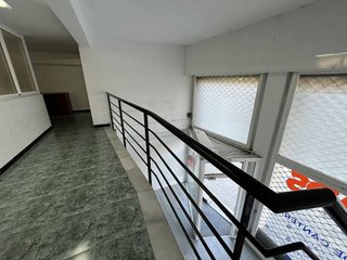 Local comercial en alquiler en Singuerlín - Can Franquesa - Les Oliveres en Santa Coloma de Gramanet