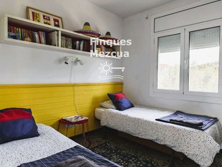 Chalet en venta en Bellvei