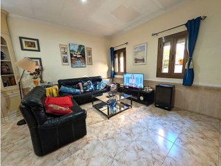 Casa adosada en venta en El Raval - Safaretjos en Santa Coloma de Gramanet