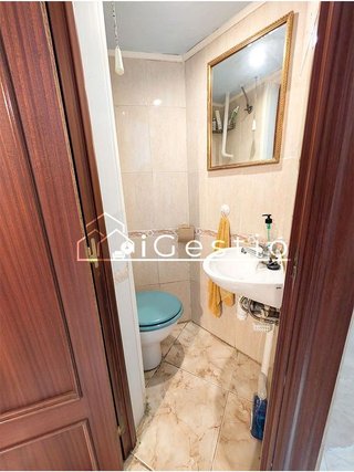 Casa adosada en venta en El Raval - Safaretjos en Santa Coloma de Gramanet