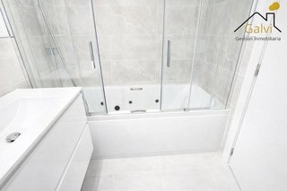 Piso en venta en Ensanche en Coruña (A)