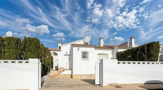 Casa adosada en venta en Les Marines/Las Marinas en Dénia