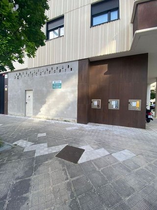 Local comercial en alquiler en Lezkairu en Pamplona