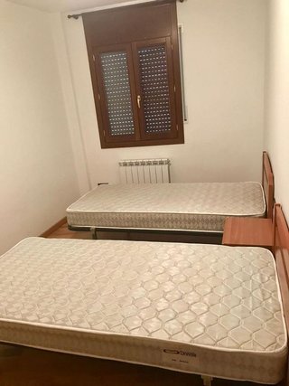Piso en alquiler en Centro en Teruel