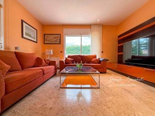 Piso en venta en Lluminetes en Castelldefels