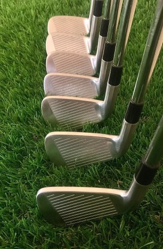Set completo di 12 mazze da golf TAYLORMADE STEALTH per destri