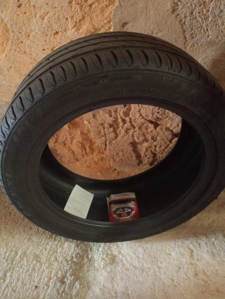 Neumático de coche