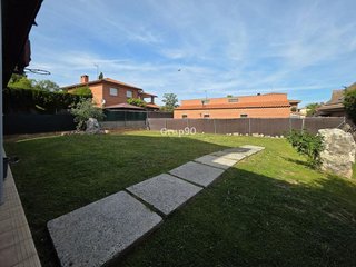 Chalet en venta en Joc de la Bola - Camps d'Esports - Ciutat Jardí - Montcada en Lleida