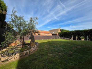 Chalet en venta en Joc de la Bola - Camps d'Esports - Ciutat Jardí - Montcada en Lleida