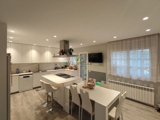 Chalet en venta en Corbera de Llobregat
