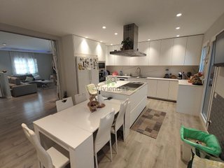 Chalet en venta en Corbera de Llobregat