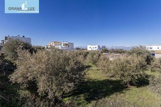 Terreno en venta en Zubia (La)