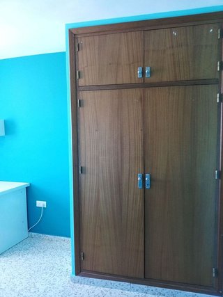 Piso en venta en La Goleta - San Felipe Neri en Málaga