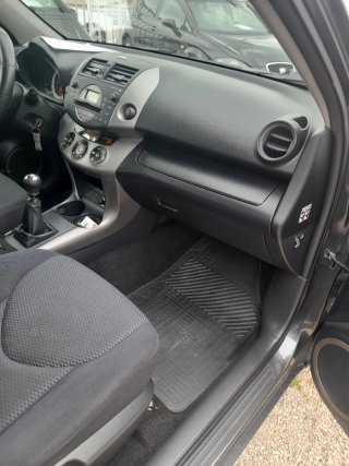TOYOTA RAV 4 TRACCION 4X4