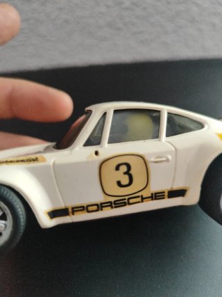Coche Scalextric Porsche Carrera RS 4051