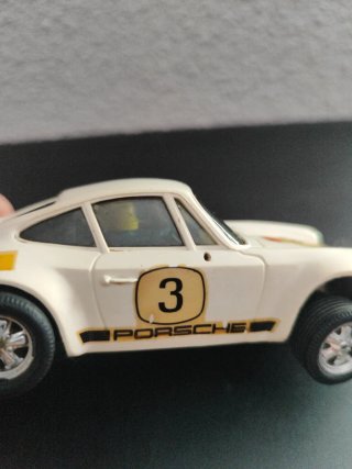 Coche Scalextric Porsche Carrera RS 4051