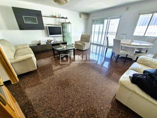 Casa adosada en venta en Fuentebella-San Felix-El Leguario en Parla