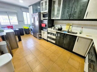 Casa adosada en venta en Fuentebella-San Felix-El Leguario en Parla