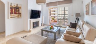 Piso en venta en Los Naranjos - Las Brisas en Marbella