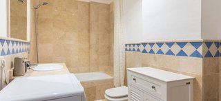 Piso en venta en Los Naranjos - Las Brisas en Marbella