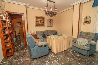 Piso en venta en Linares
