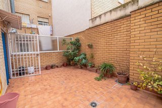 Piso en venta en Linares