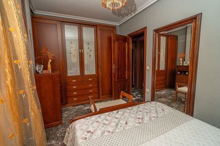 Piso en venta en Linares