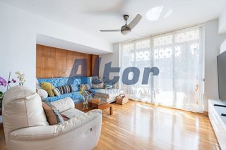 Piso en venta en Salvador en Madrid