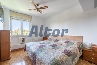 Piso en venta en Salvador en Madrid