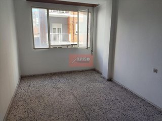 Piso en venta en Mariñamansa en Ourense