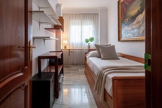 Piso en venta en Parque Victoria Eugenia en Málaga