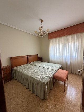 Piso en venta en Universidad - Los Lirios en Logroño