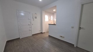 Piso en venta en Pradolongo en Madrid