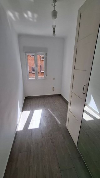 Piso en venta en Pradolongo en Madrid