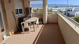 Piso en venta en El Ingenio en Almería
