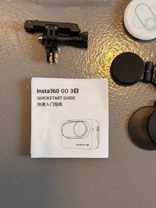 Insta360 GO 3S (64GB) con accessori