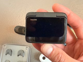 Insta360 GO 3S (64GB) con accessori