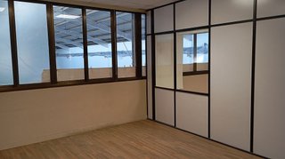 Nave industrial en alquiler en Bufalà en Badalona