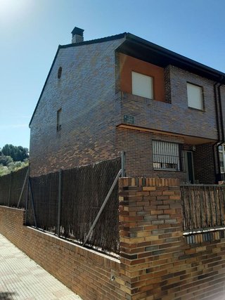 Casa pareada en venta en Estación-Manantiales en Guadalajara