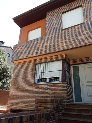 Casa pareada en venta en Estación-Manantiales en Guadalajara