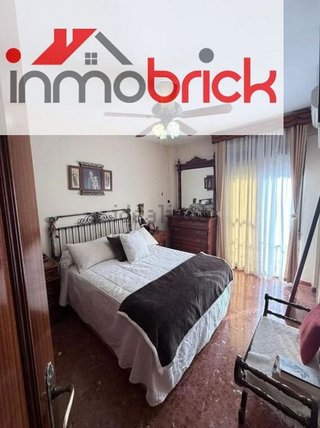 Chalet en venta en Lucena