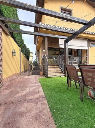 Chalet en venta en Albolote