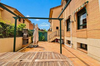 Casa adosada en venta en Fresnos en Torrejón de Ardoz