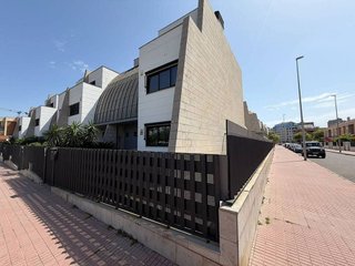 Casa adosada en venta en Norte en Castellón de la Plana